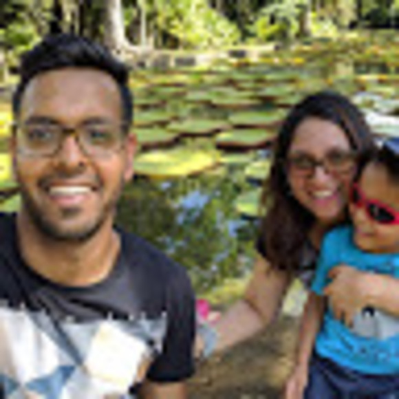 Meet your Posher, Nadiim - Picture 1 of 1